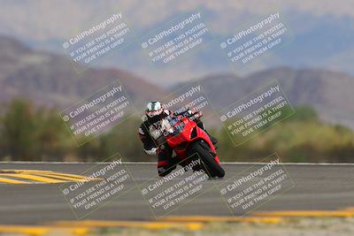 media/Sep-11-2022-SoCal Trackdays (Sun) [[81b7e951af]]/Turn 14 (1130am)/